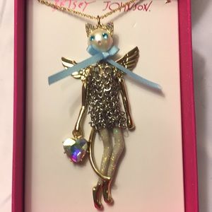 😇🐱BETSEY JOHNSON ANGEL CAT PENDANT NECKLACE